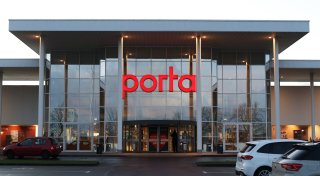 Rätselraten um aktuellen Stand: Wie steht es um die Übernahme von Porta-Möbel durch XXXLutz?