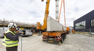 Mit vielen Fotos: Spektakulärer Transport sorgt im Kreis Gütersloh für Aufsehen