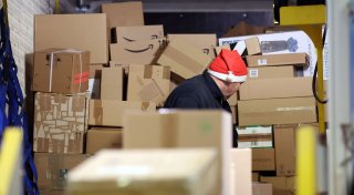 Prognose: Paketmenge vor Weihnachten höher als 2023