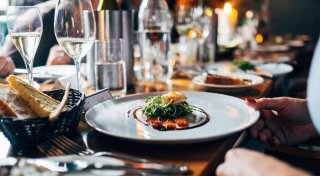 Ausgezeichnet: Zwei Restaurants aus OWL erhalten Michelin-Stern, eins verliert ihn