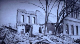 „Die Stadt lag im Dampf“: Löhnerin erinnert sich an den Bombenangriff vor 80 Jahren