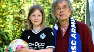 Achtjährige Gütersloherin ist Einlaufkind beim Pokalendspiel in Berlin