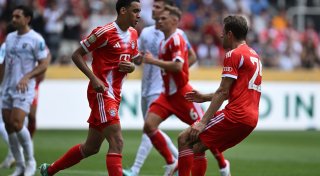 10:0: Bayern starten WM-Mission mit Torfestival