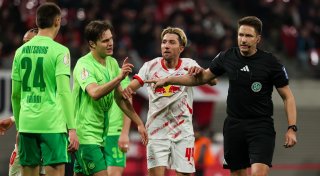 Hasenhüttl-Vorschlag: Bei Handspiel weiterlaufen lassen