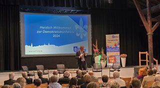 Ex-Bundespräsident Wulff ist in Warburg im Einsatz für die Demokratie