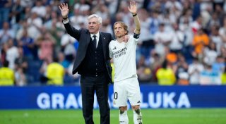 Umarmung mit Kroos: Bewegender Bernabéu-Abschied für Modri?