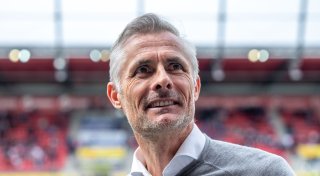 FC Schalke 04 verliert bei Schlusslicht Regensburg