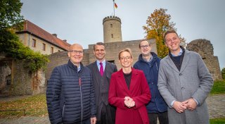 Stimme versagt: Bielefelds neue Oberbürgermeisterin wird plötzlich emotional