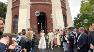Besondere Hochzeit in Gütersloh: Paare heiraten in außergewöhnlicher Location