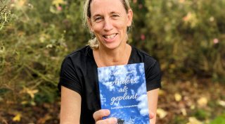 Humor, Magie und Gänsehaut: Höxteraner Erfolgsautorin schreibt zweites Buch