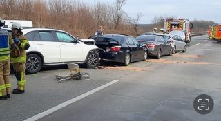 Wildschwein löst Auffahrunfall auf der A44 bei Büren aus