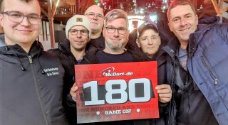 Darts-WM: Warburger Public Viewing bringt Ally-Pally-Gefühl an die Diemel