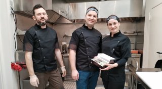 Neue Heimat, neues Geschäft: Ukrainisches Ehepaar bringt Sushi-Lieferdienst nach Löhne