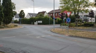 Neuer Zebrastreifen und Tempo 30 auf Bad Lippspringes Hauptverkehrsstraße