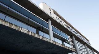 Prozess um Führerscheinbetrug: Angeklagter gesteht