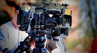 Bier-Beef geht weiter, Dreharbeiten in Enger und Tickets für Parklichter-Samstag verfügbar