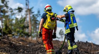 Waldbrände in Sachsen und Thüringen - Großeinsätze dauern an