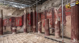 Neuer Fund in Pompeji: Großes Fresko in Festsaal