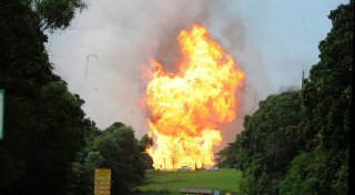 Gaspipeline in Malaysia explodiert - mehr als 100 Verletzte