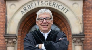 Mit Ecken und Kanten: Bielefelder Top-Jurist geht nach 36 Jahren in den Ruhestand