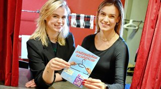 Von London bis Bielefeld: Diese Schwestern starten exklusiven Theater-Podcast