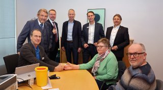 Espelkamper Unternehmer Paul Gauselmann wirbt für Schlaganfall-Vorsorge