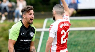 Der alte Mann und das Tor: Andreas Vidovic legt in der Nachspielzeit zum 5:5 auf