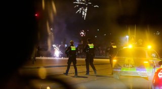 Mehr als 100 Polizeieinsätze im Kreis Gütersloh an Silvester - Böller sorgen für Brände