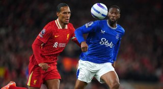 Liverpool gewinnt Merseyside-Derby - Marmoush trifft