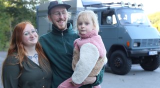 Vorher-Nachher-Fotos zu Feuerwehrwagen: Paar aus Minden-Lübbecke ist mit Van-Umbau fertig