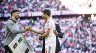 Ganz große Bühne: Ein Aufstiegsheld des SC Verl verabschiedet Bayern-Legende Thomas Müller