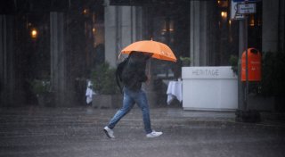 Draußen bei Gewitter? Diese 3 Fehler sollten Sie vermeiden