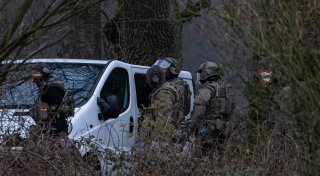 Freispruch: Horn-Bad Meinberger bedroht Polizisten bei Hausdurchsuchung mit Messer