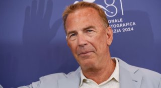 Kevin Costner nimmt Song auf - Spende für Hurrikan-Opfer