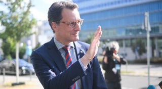 Wüst sieht von Kanzlerkandidatur für Union ab und unterstützt Friedrich Merz