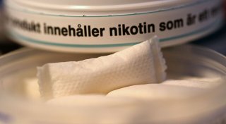 Nikotinbeutel in freien Verkauf? Firmen rühren Werbetrommel