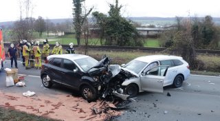 Sieben Verletzte: Mehrere schwere Unfälle auf den Straßen im Kreis Höxter