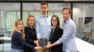 Paderborns KI-Innovation: Forschende entwickeln selbst balancierenden Würfel