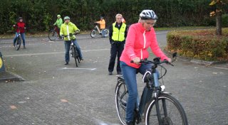 Immer mehr Unfälle: Workshop für sicheres Fahren mit E-Bikes im Kreis Paderborn