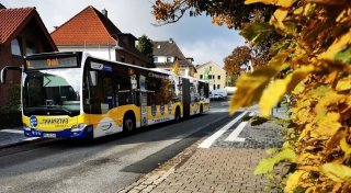 Baustelle sorgt für lange Umleitung: Brücke über die B64 bei Paderborn gesperrt