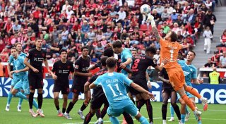 Bundesliga-Debüt von ten Hag für Leverkusen missglückt