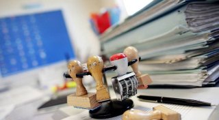NRW unter Verdacht, bei der Beamtenbesoldung zu sparen