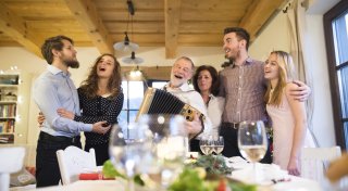 Weihnachtsgrüße: Lustige und besinnliche Grüße und Sprüche zum Fest