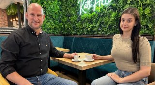 Griechisches Frühstück, Pasta und Co.: Neue Gastronomie eröffnet in Güterslohs Innenstadt
