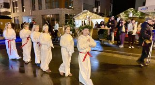 Lichterglanz, Geselligkeit und Tradition beim Salzkottener Luciafest