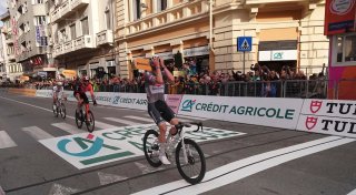 Pogacar verzweifelt an van der Poel: «Kann nicht zaubern»