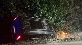 Auto landet im Straßengraben in Porta: Polizei ermittelt nach Unfall mit gestohlenem Fahrzeug