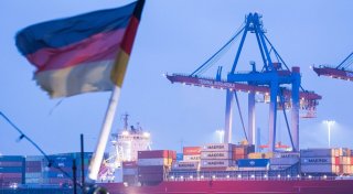 Mehr Schiffe sollen unter deutscher Flagge fahren