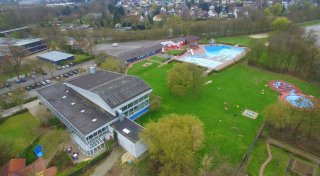 „Grauenhaft“ und „entsetzlich“: Löhner Schwimmbäder stehen vor dem Kollaps