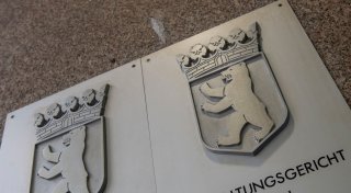 Gericht droht Regierung im Visa-Streit mit Zwangsgeld